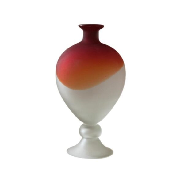 Red-to-White Gradient Elegant Shaped Decorative Vase