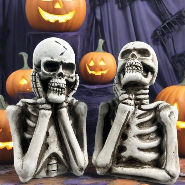 Halloween-themed Skeleton Figurines with Pumpkin Decor - Festive Desktop Ornament