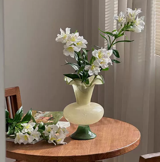 Vintage Ruffled Rim Glass Vase - Retro Green & Cream Flower Vase for Home Decor