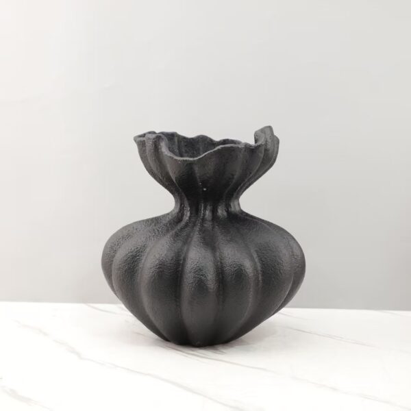 Light Luxury Resin Planter – Modern Decorative Flower Pot