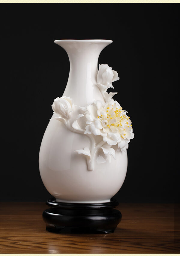 "Bouquet Whisper" – Ceramic Bouquet-Shaped Flower Vase with Ribbon Detail
